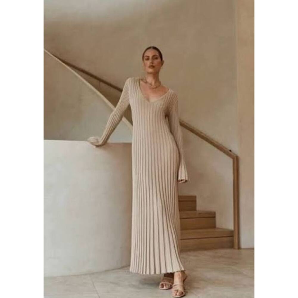 Dissh stone ribbed knit long sleeve dress beige Size Large